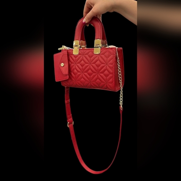 Steve Madden Red Detachable Straps Crossbody Hand Purse NWT - Picture 5 of 13